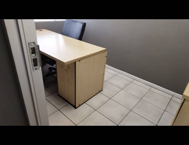 62M² OFFICE TO LET IN SONHEUWEL